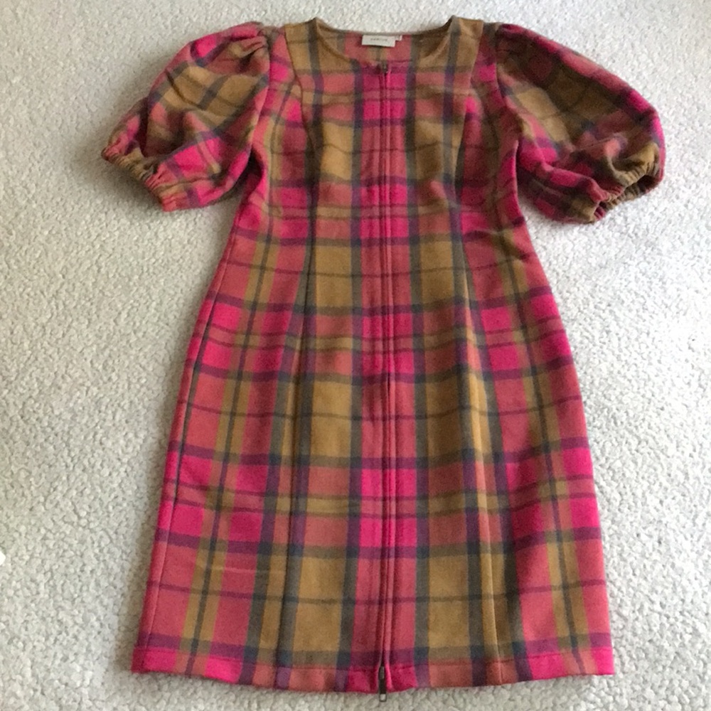 Plaid Puff-Sleeve Shift Dress in Pink & Tan - Picture 7 of 16